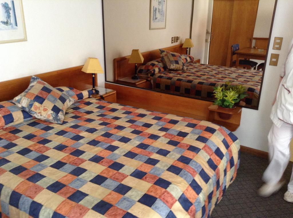 Hotel Alicante Chillán Rum bild